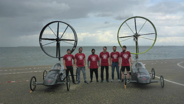 DTU-holdet med deres mekaniske og elektriske vindbil. Foto DTU