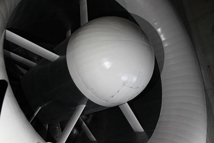 The fan inside the wind tunnel